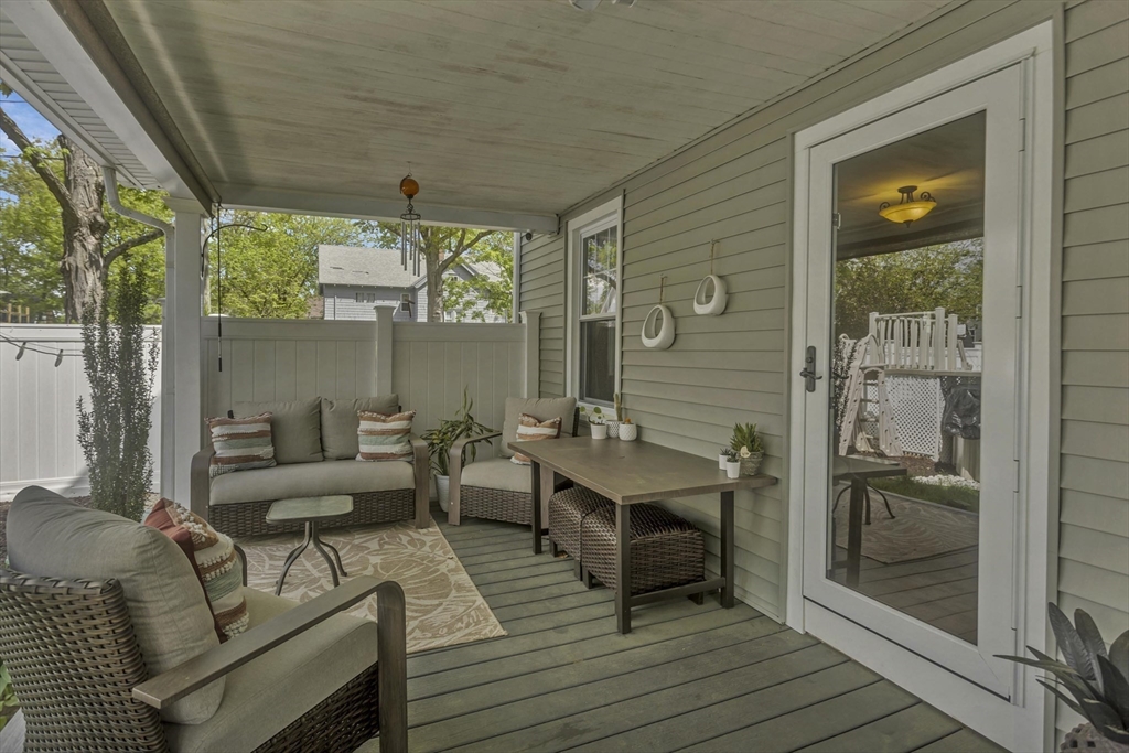 51 Stratford Terrace Springfield, MA 01108 - Photo 4 of 24 Gallery Image 4