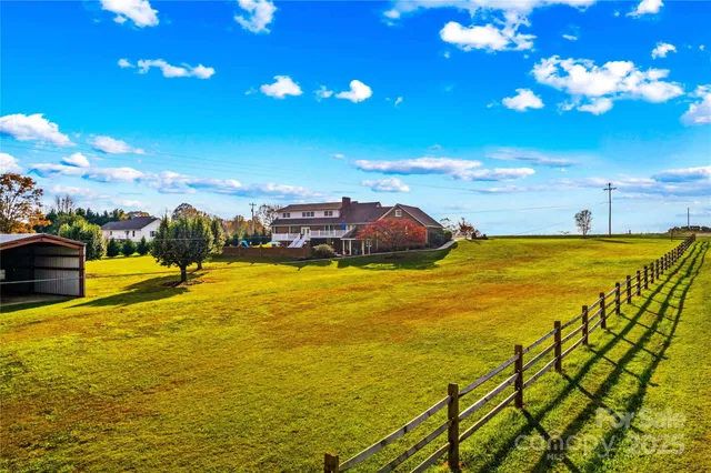 $775,000 | 4723 Old Mountain Road, Stony Point, NC 28678