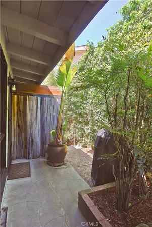 $3,150 | 545 1st Street, Unit B, Manhattan Beach, CA 90266