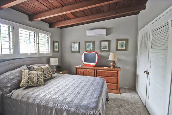 $3,150 | 545 1st Street, Unit B, Manhattan Beach, CA 90266