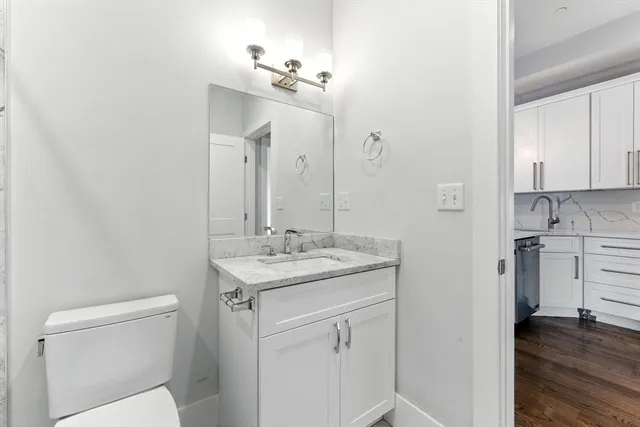 $2,900 | 64 Gove Street, Unit 1, Boston, MA 02128