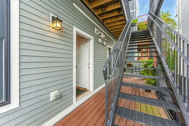 $2,900 | 64 Gove Street, Unit 1, Boston, MA 02128