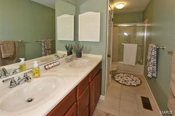 13451 Maple Ridge Court St. Louis, MO 63141 - Photo 17 of 22 Gallery Image 17