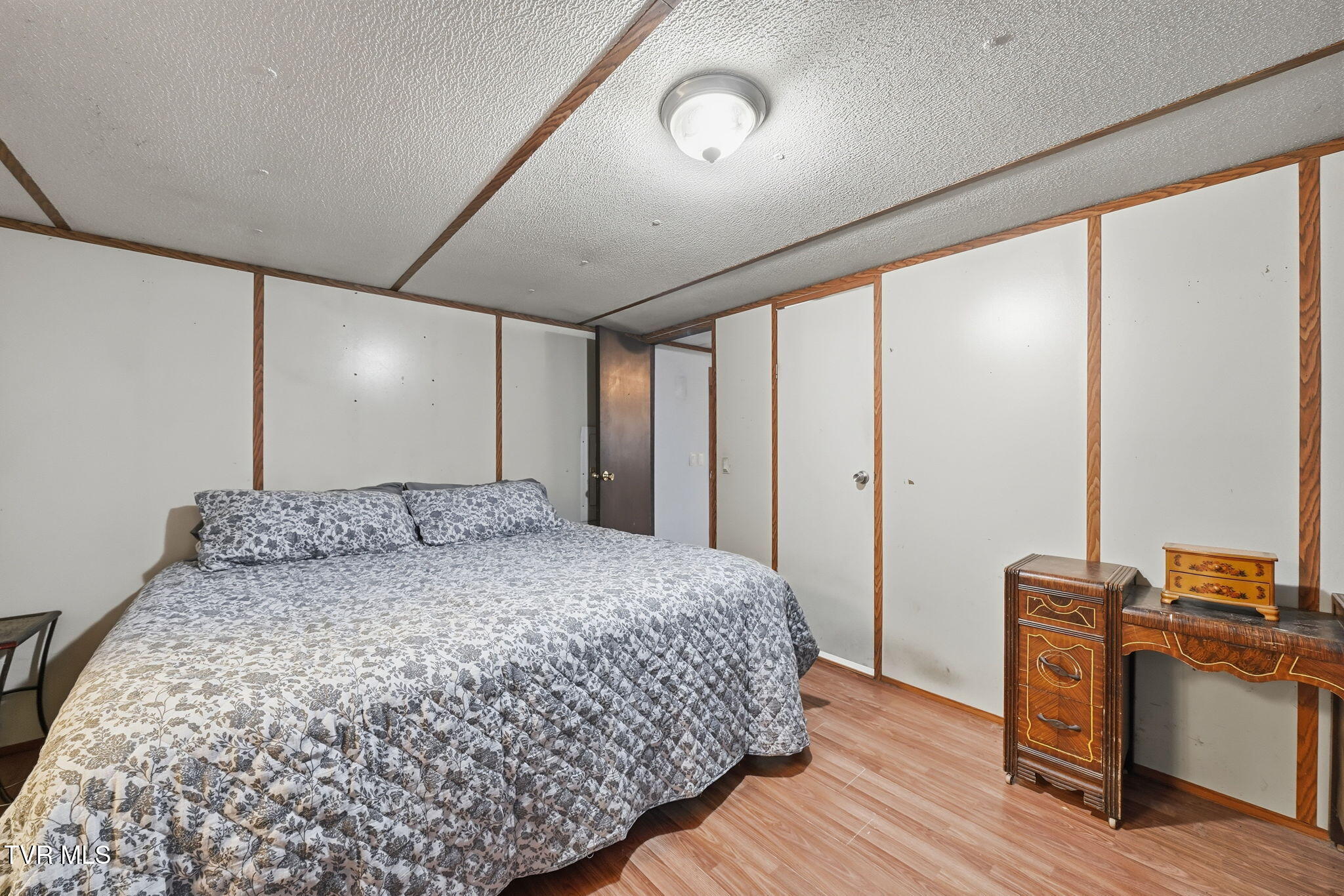 4157 Van Hill Road Rogersville, TN 37857 - Photo 10 of 31 25-web-or-mls-028_JH 20260221-096