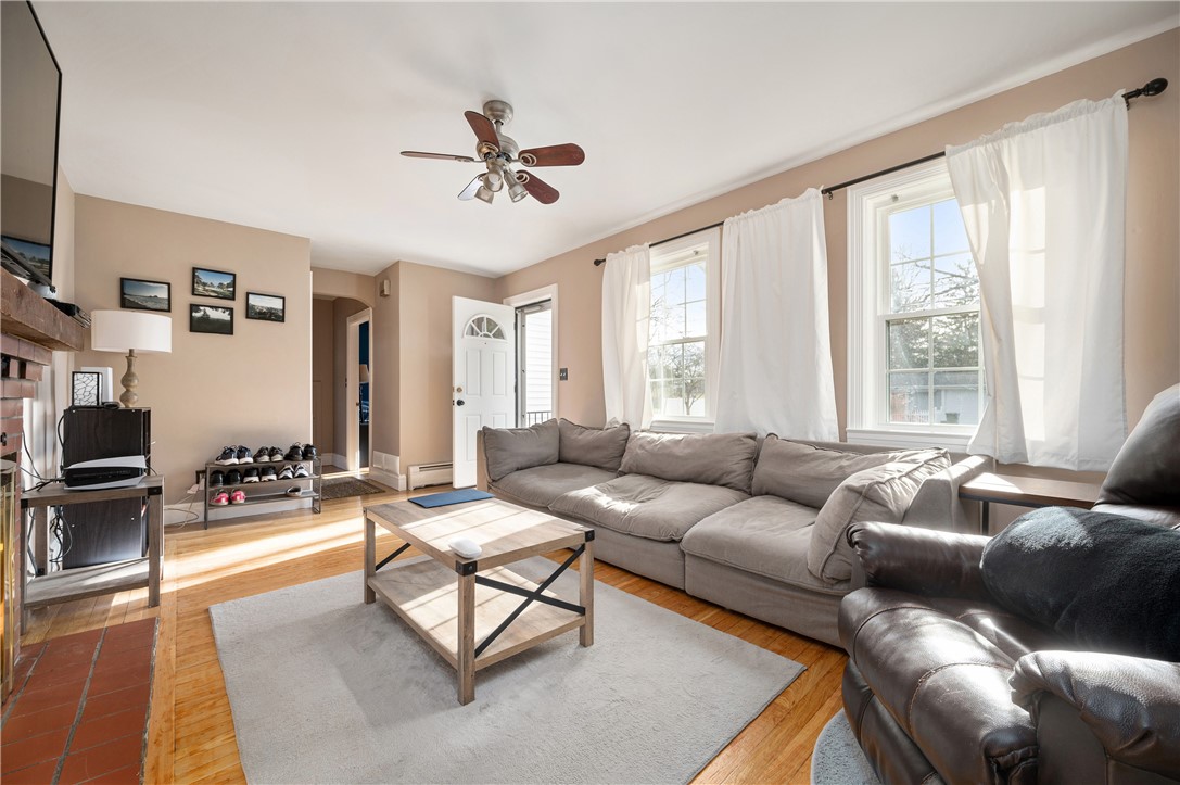 2 Thorpe Street Smithfield, RI 02828 - Photo 12 of 35 Gallery Image 12