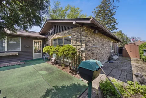 $399,000 | 9135 West 26th Place, Brookfield, IL 60513