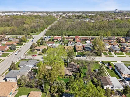 $399,000 | 9135 West 26th Place, Brookfield, IL 60513