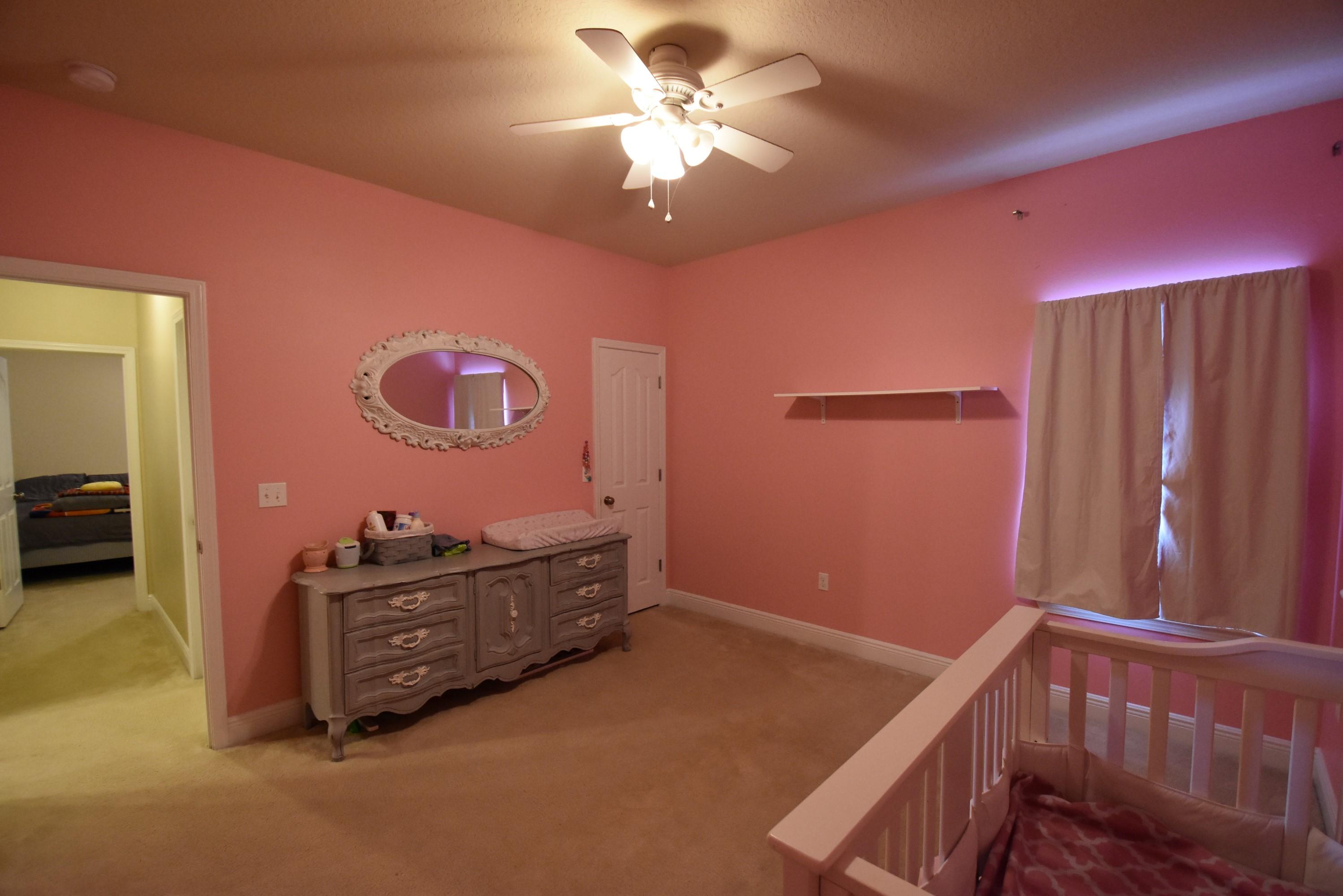 640 Red Fern Road Crestview, FL 32536 - Photo 26 of 50 a view of a livingroom with a workspace
