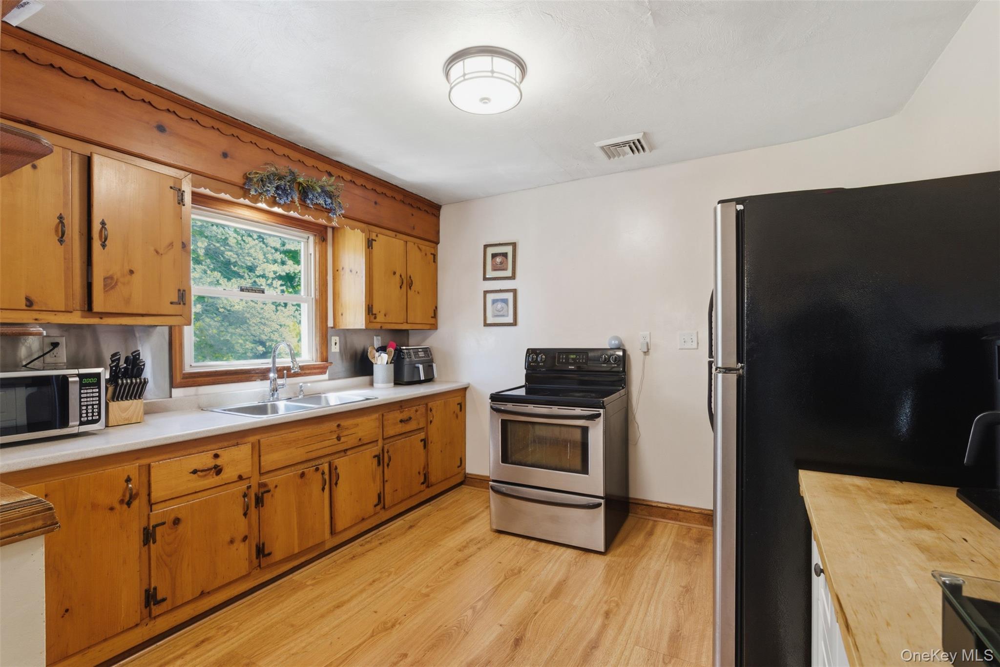 23 Stori Road Newburgh, NY 12550 - Photo 15 of 34