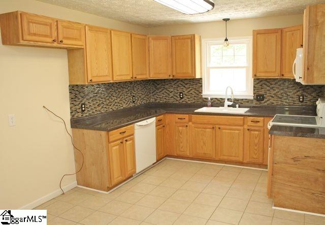 113 Cobblestone Road Greenville, SC 29615 - Photo 11 of 34 Gallery Image 11