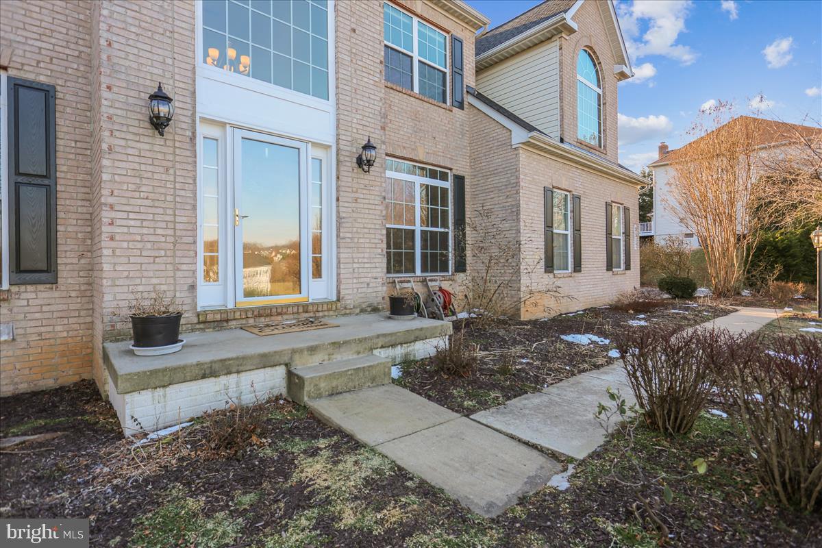 9517 Greenel Road Damascus, MD 20872 - Photo 4 of 98 EXTERIOR FRONT PORCH