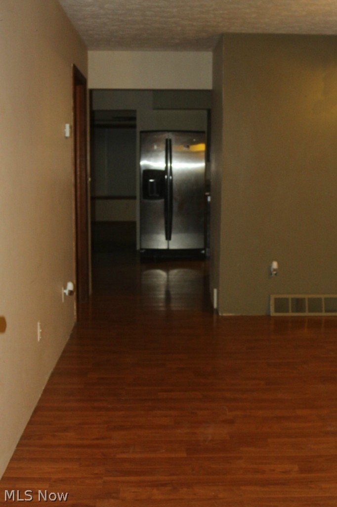 11160 Lagrange Road Elyria, OH 44035 - Photo 4 of 24 Gallery Image 4