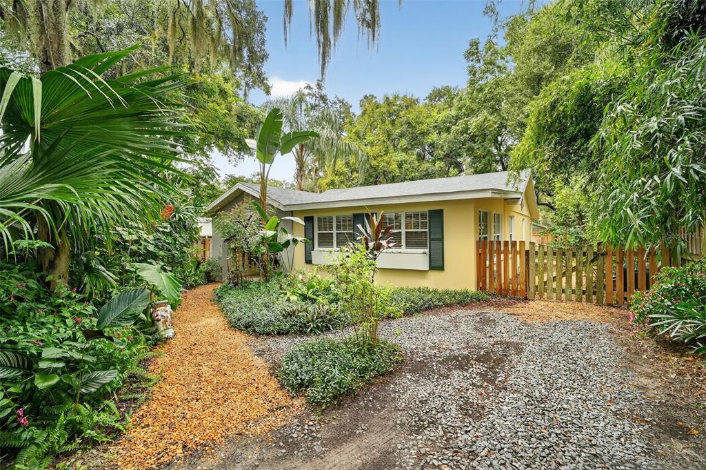 617 Robie Avenue Mount Dora, FL 32757 - Photo 2 of 26 a view of a front of house with a yard