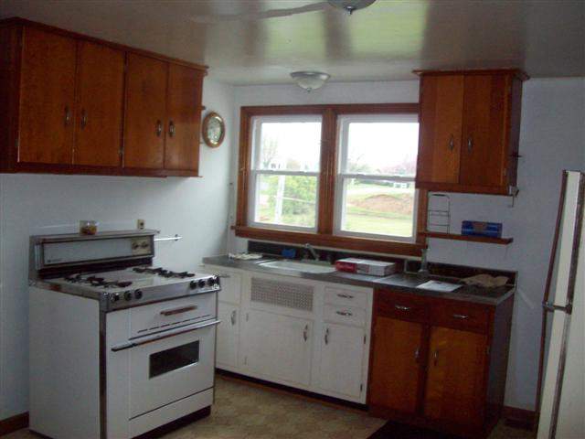919 North Quarry Road Trivoli, IL 61569 - Photo 5 of 9