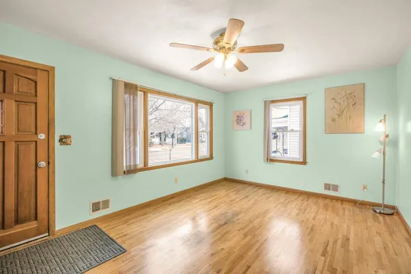 $214,900 | 327 20th Avenue North, St. Cloud, MN 56303