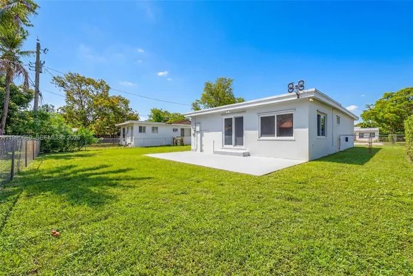 $4,500 | 6447 Southwest 10th Street, West Miami, FL 33144