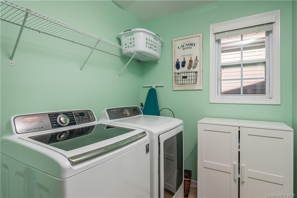 9043 Inverness Bay Road Charlotte, NC 28278 - Photo 24 of 29 Gallery Image 24