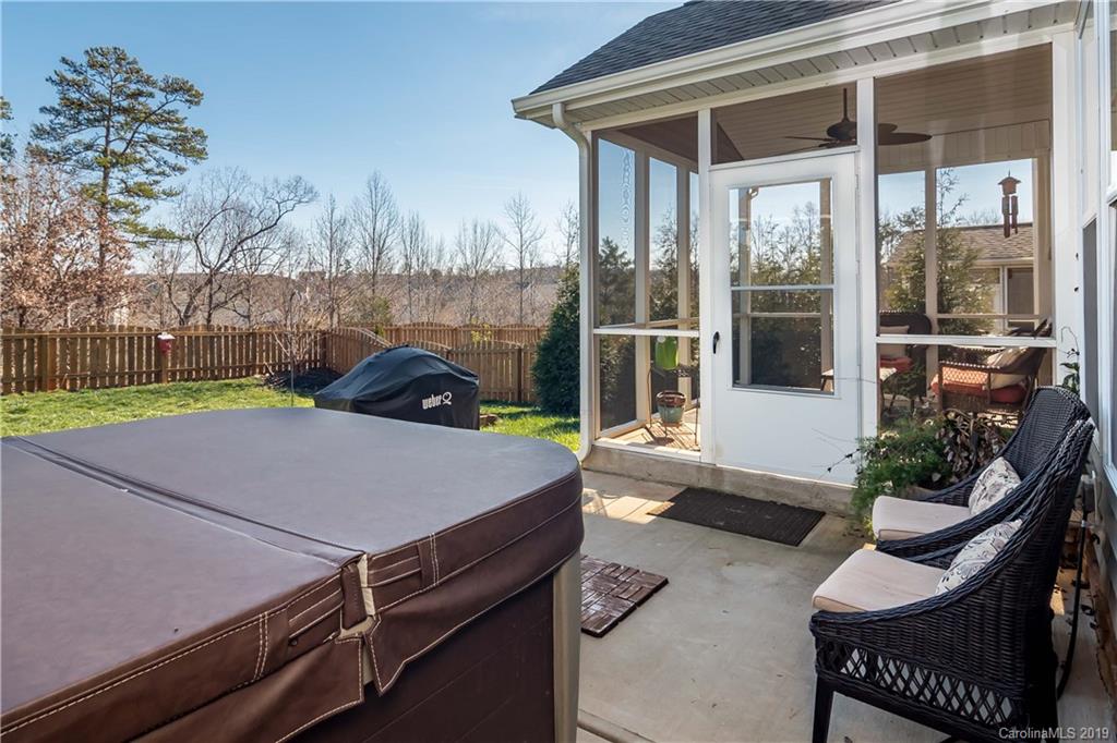 9043 Inverness Bay Road Charlotte, NC 28278 - Photo 28 of 29 Gallery Image 28