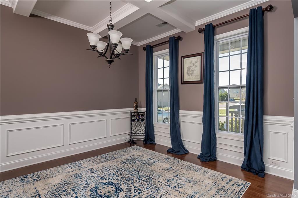 9043 Inverness Bay Road Charlotte, NC 28278 - Photo 6 of 29 Gallery Image 6