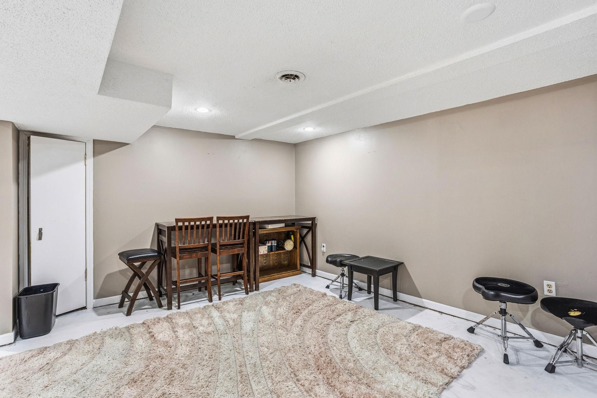 8206 Hemingway Avenue South Cottage Grove, MN 55016 - Photo 23 of 39