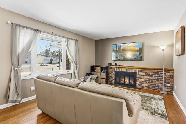 $364,000 | 8206 Hemingway Avenue South, Cottage Grove, MN 55016