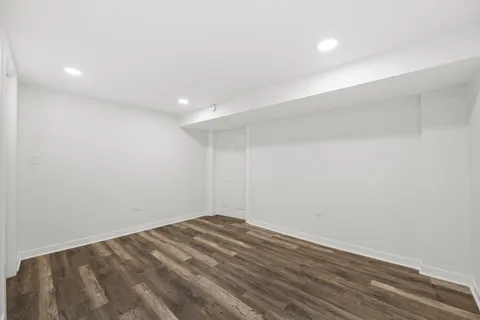 $394,999 | 7832 South Paxton Avenue, Chicago, IL 60649