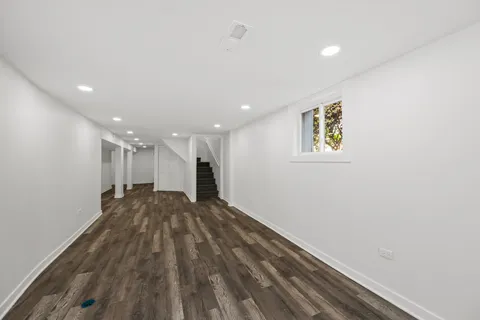 $394,999 | 7832 South Paxton Avenue, Chicago, IL 60649