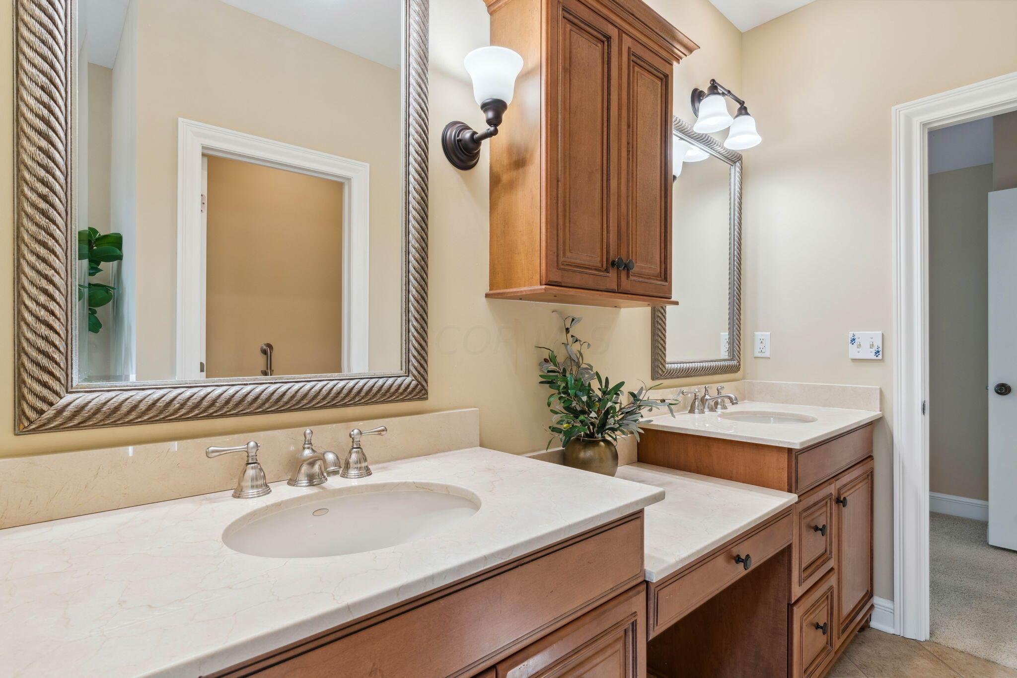 2481 Farleigh Road Columbus, OH 43221 - Photo 54 of 84 Ensuite Bathroom -Double Vanity