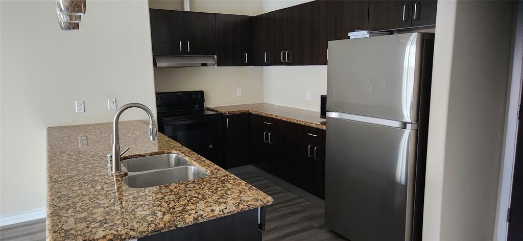 1100 West Trinity Mills Road, Unit 3029 Carrollton, TX 75006 - Photo 10 of 19 Kitchen