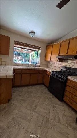 $3,000 | 4883 Newport Lane, Riverside, CA 92504