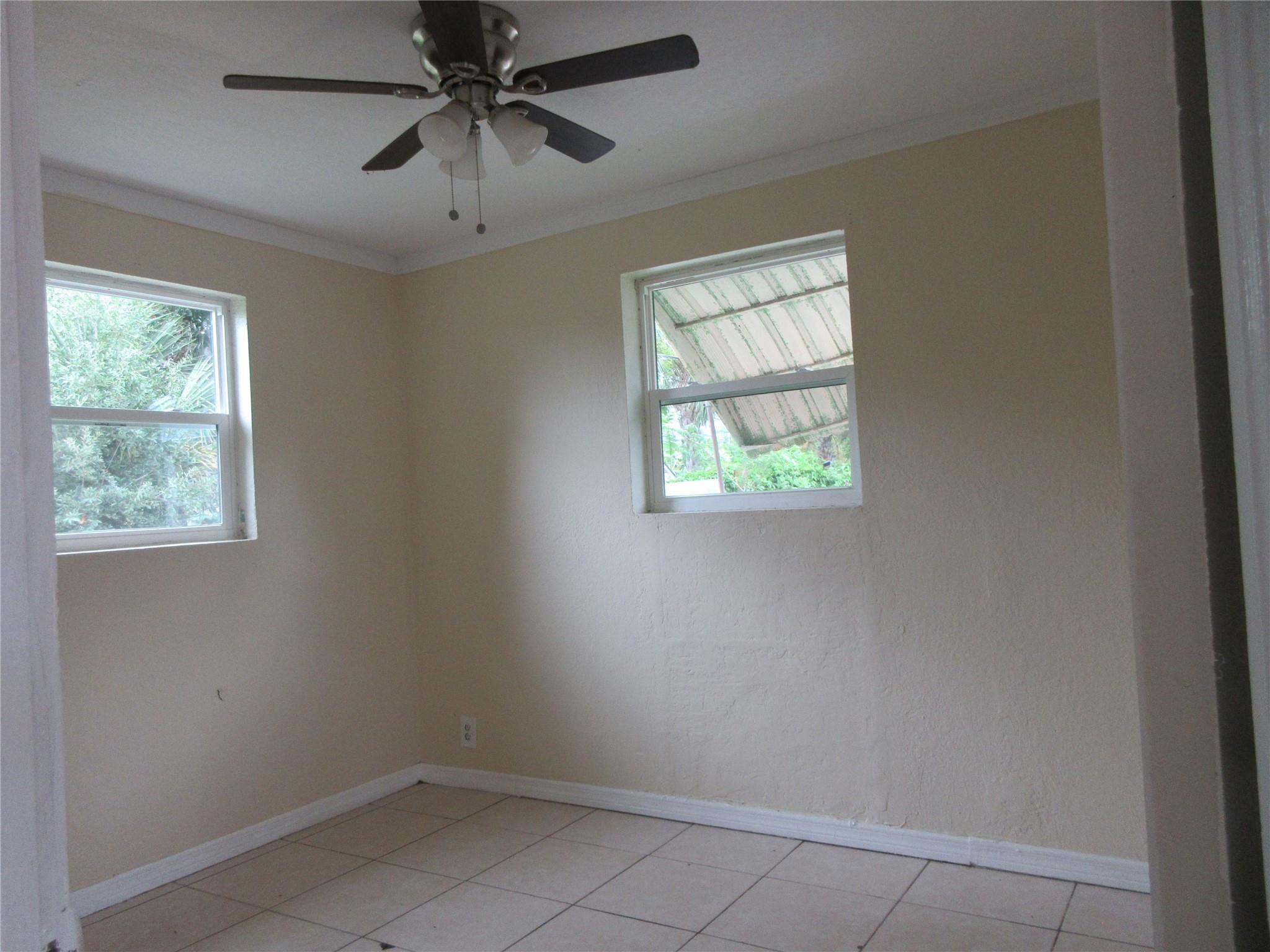 1548 West 10th Street Riviera Beach, FL 33404 - Photo 11 of 17 Photo 11