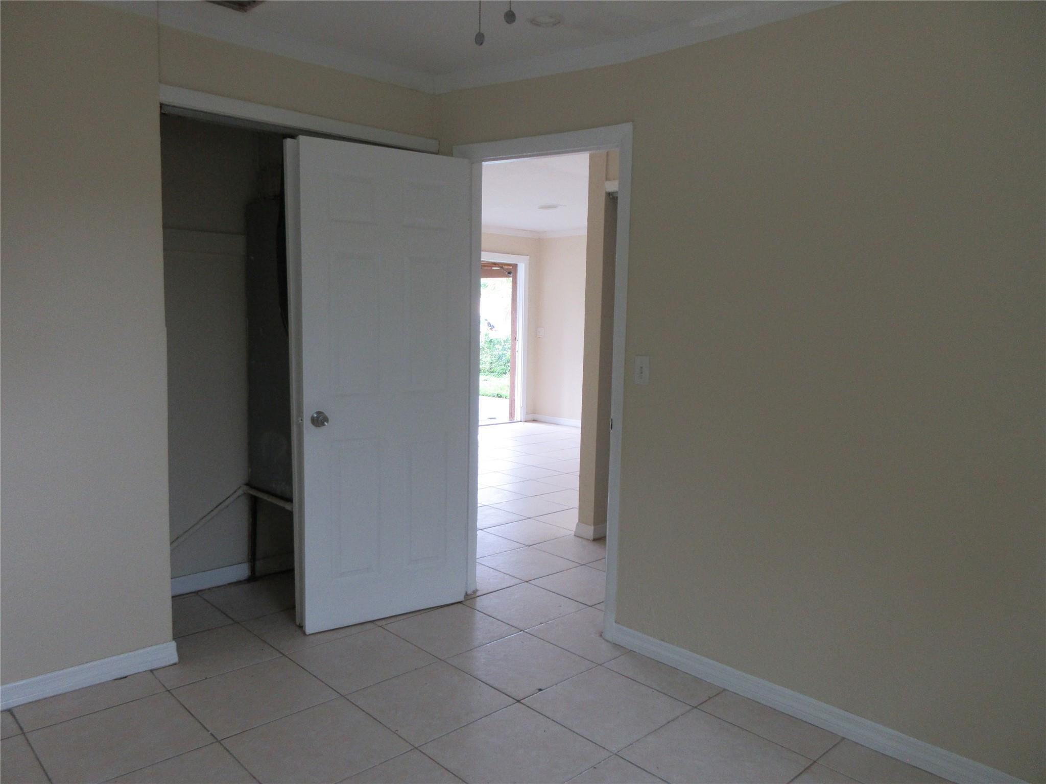 1548 West 10th Street Riviera Beach, FL 33404 - Photo 12 of 17 Photo 12