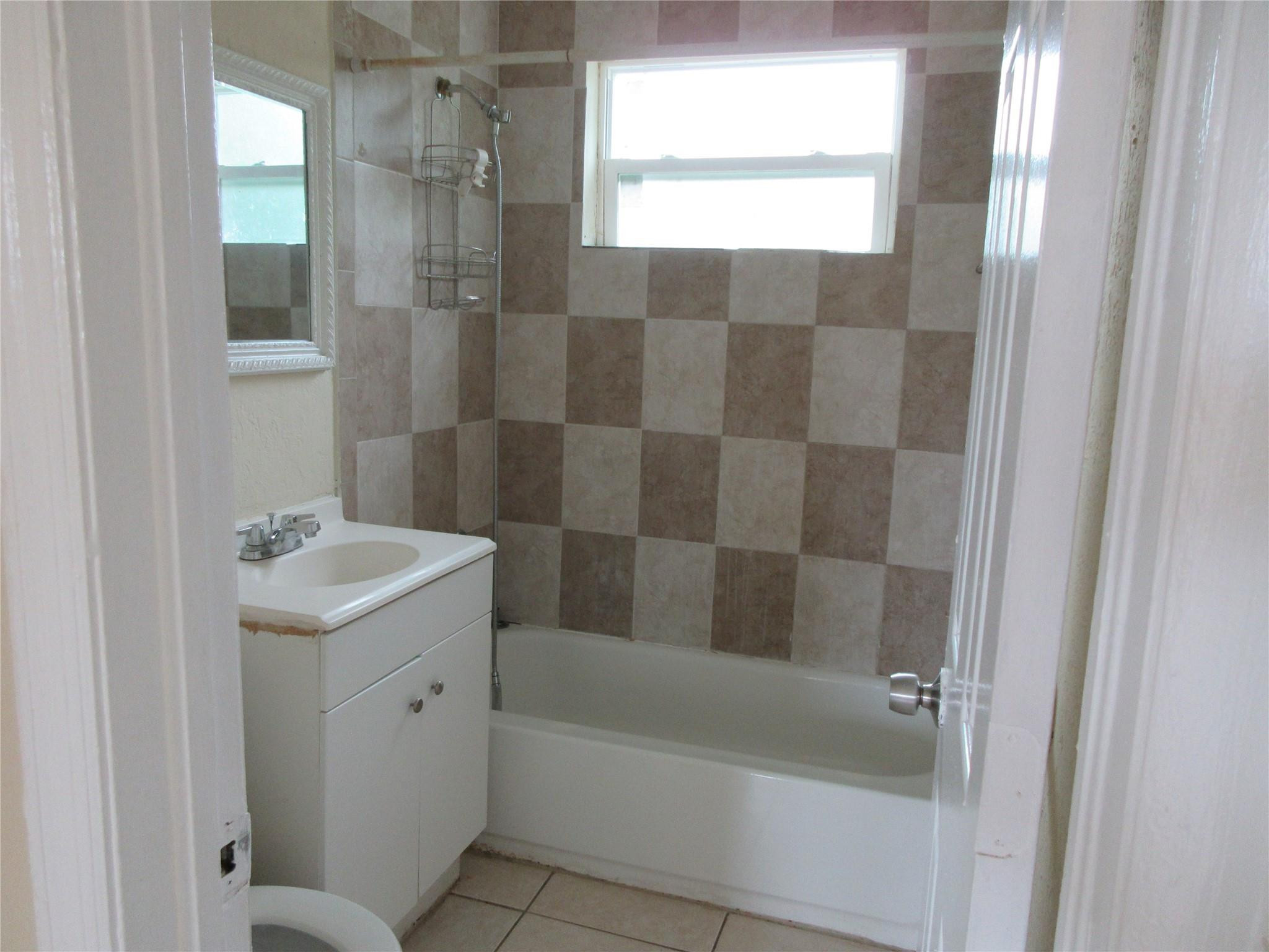 1548 West 10th Street Riviera Beach, FL 33404 - Photo 13 of 17 Photo 13