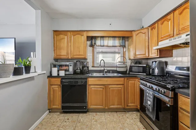 $489,000 | 4314 Cottage Avenue, North Bergen, NJ 07047
