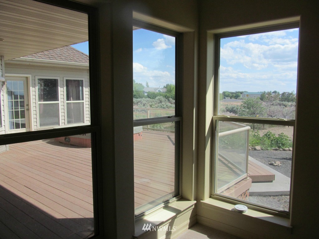 9756 Neppel Road Northeast Moses Lake, WA 98837 - Photo 15 of 25 Gallery Image 15