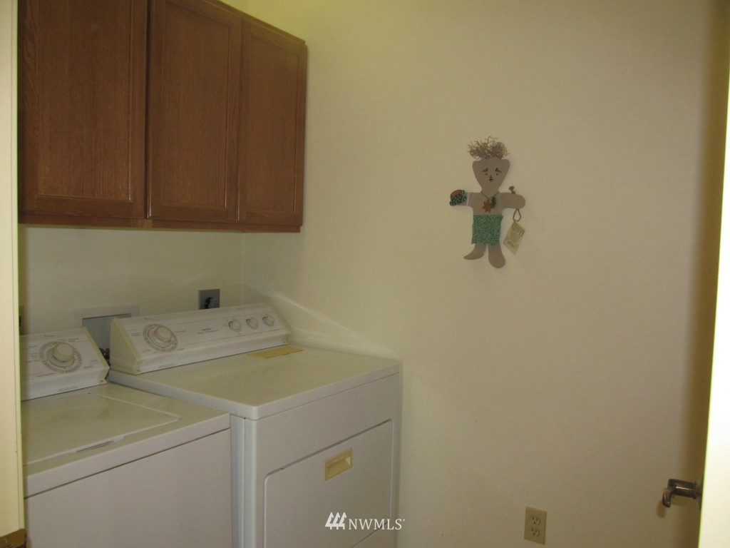 9756 Neppel Road Northeast Moses Lake, WA 98837 - Photo 16 of 25 Gallery Image 16