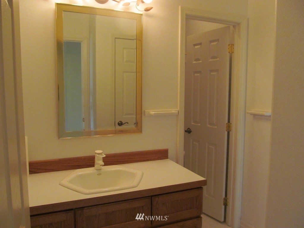 9756 Neppel Road Northeast Moses Lake, WA 98837 - Photo 17 of 25 Gallery Image 17