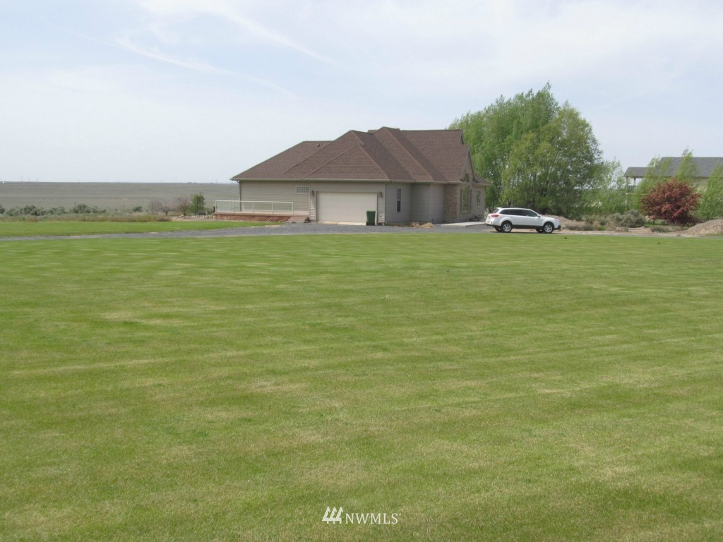 9756 Neppel Road Northeast Moses Lake, WA 98837 - Photo 21 of 25 Gallery Image 21
