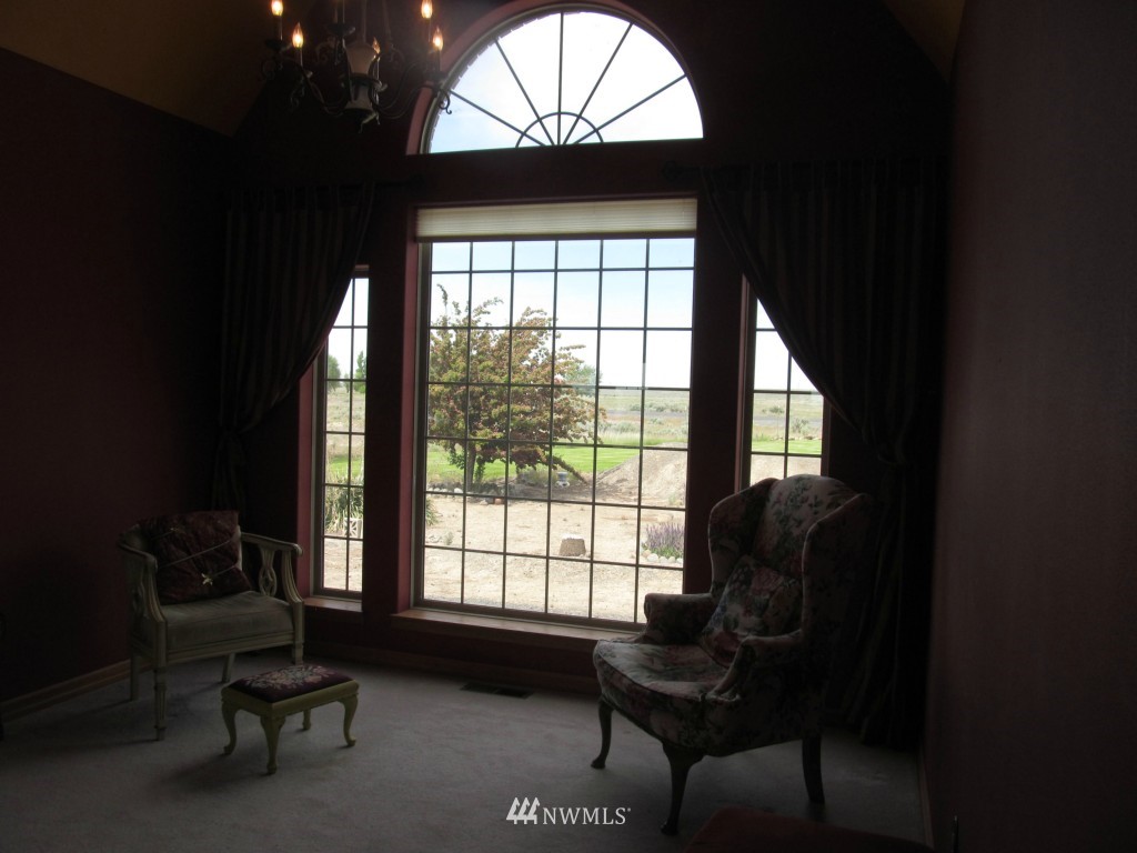 9756 Neppel Road Northeast Moses Lake, WA 98837 - Photo 9 of 25 Gallery Image 9