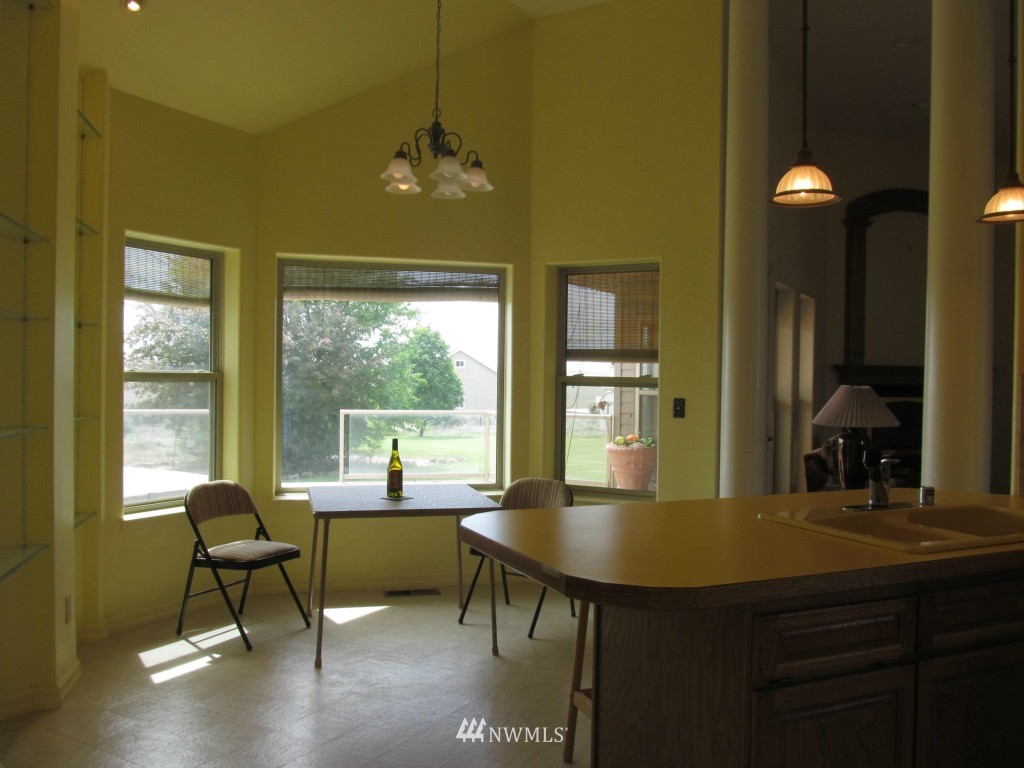 9756 Neppel Road Northeast Moses Lake, WA 98837 - Photo 10 of 25 Gallery Image 10