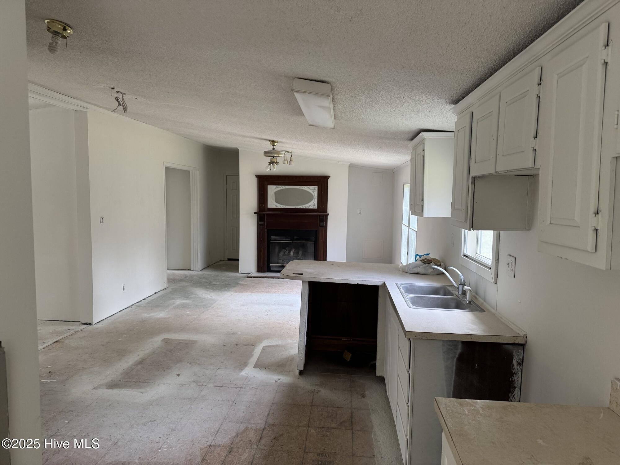 1118 Henderson Road Jacksonville, NC 28540 - Photo 3 of 10 IMG_0161