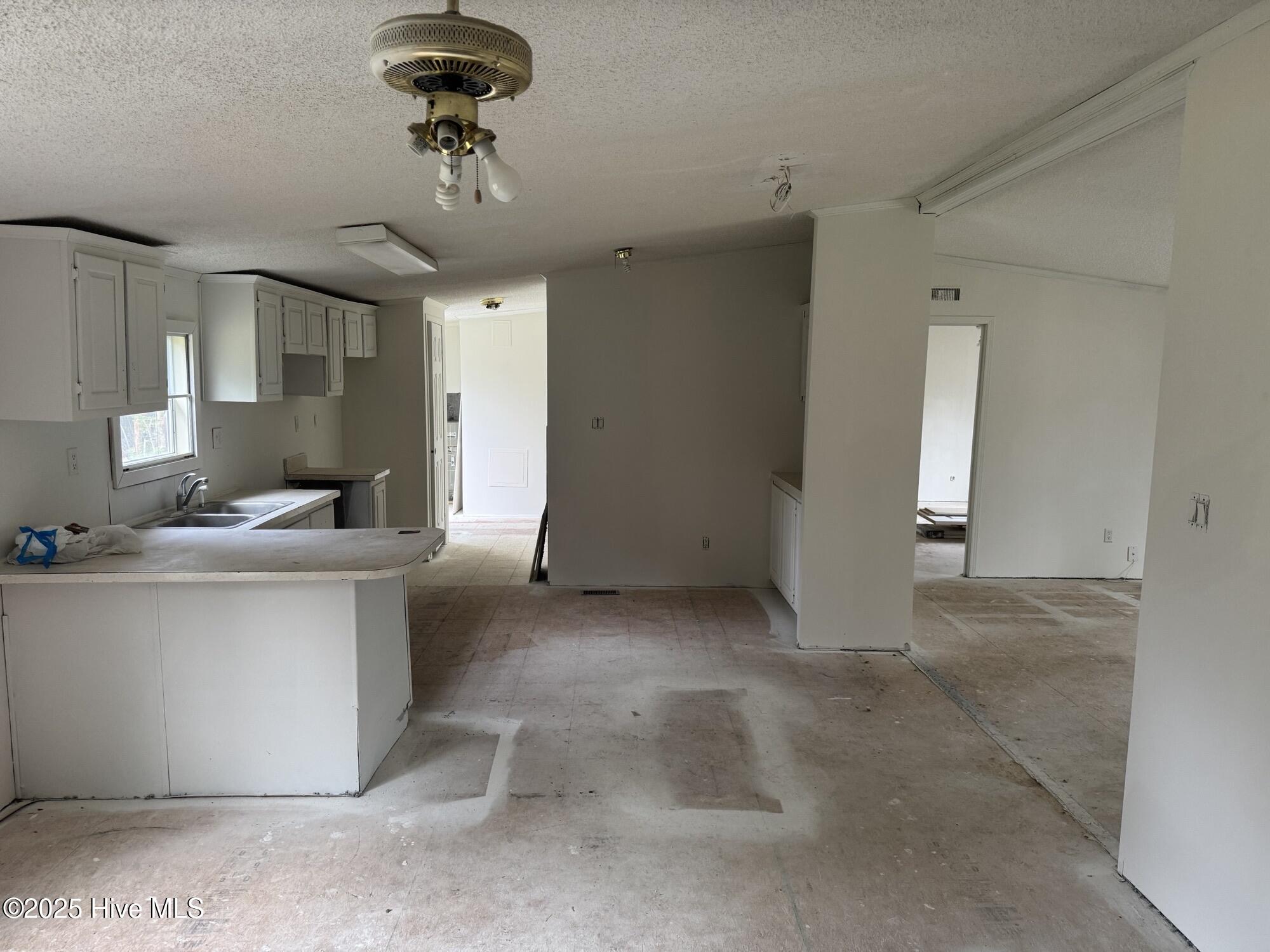 1118 Henderson Road Jacksonville, NC 28540 - Photo 4 of 10 IMG_0162