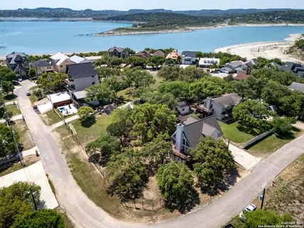 $489,000 | 471 Edge Hill Drive, Canyon Lake, TX 78133