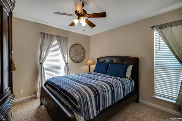 $489,000 | 471 Edge Hill Drive, Canyon Lake, TX 78133