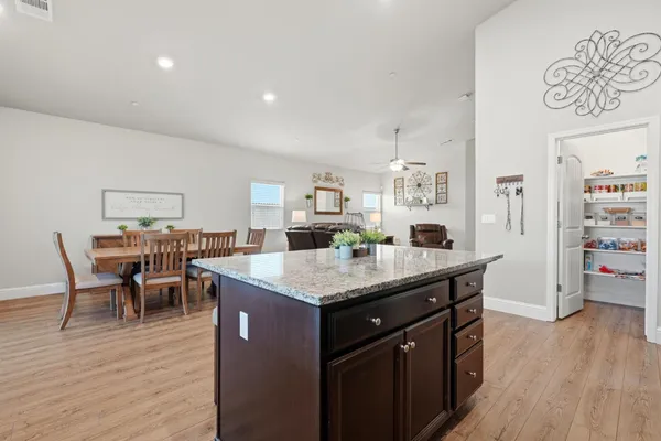 $475,000 | 756 Strada Street, Lemoore, CA 93245