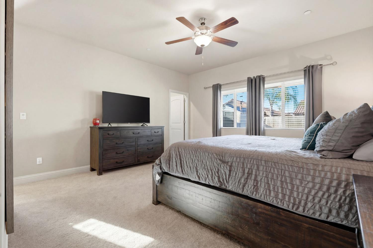 756 Strada Street Lemoore, CA 93245 - Photo 24 of 53