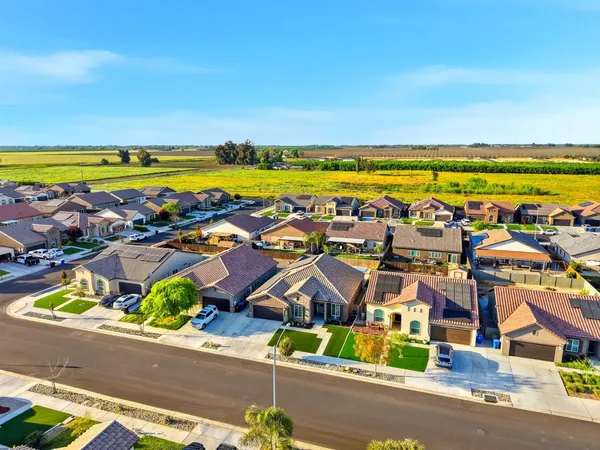 $475,000 | 756 Strada Street, Lemoore, CA 93245