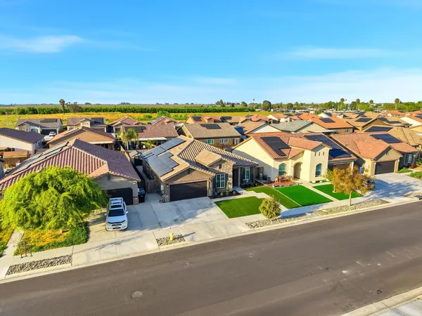 $475,000 | 756 Strada Street, Lemoore, CA 93245