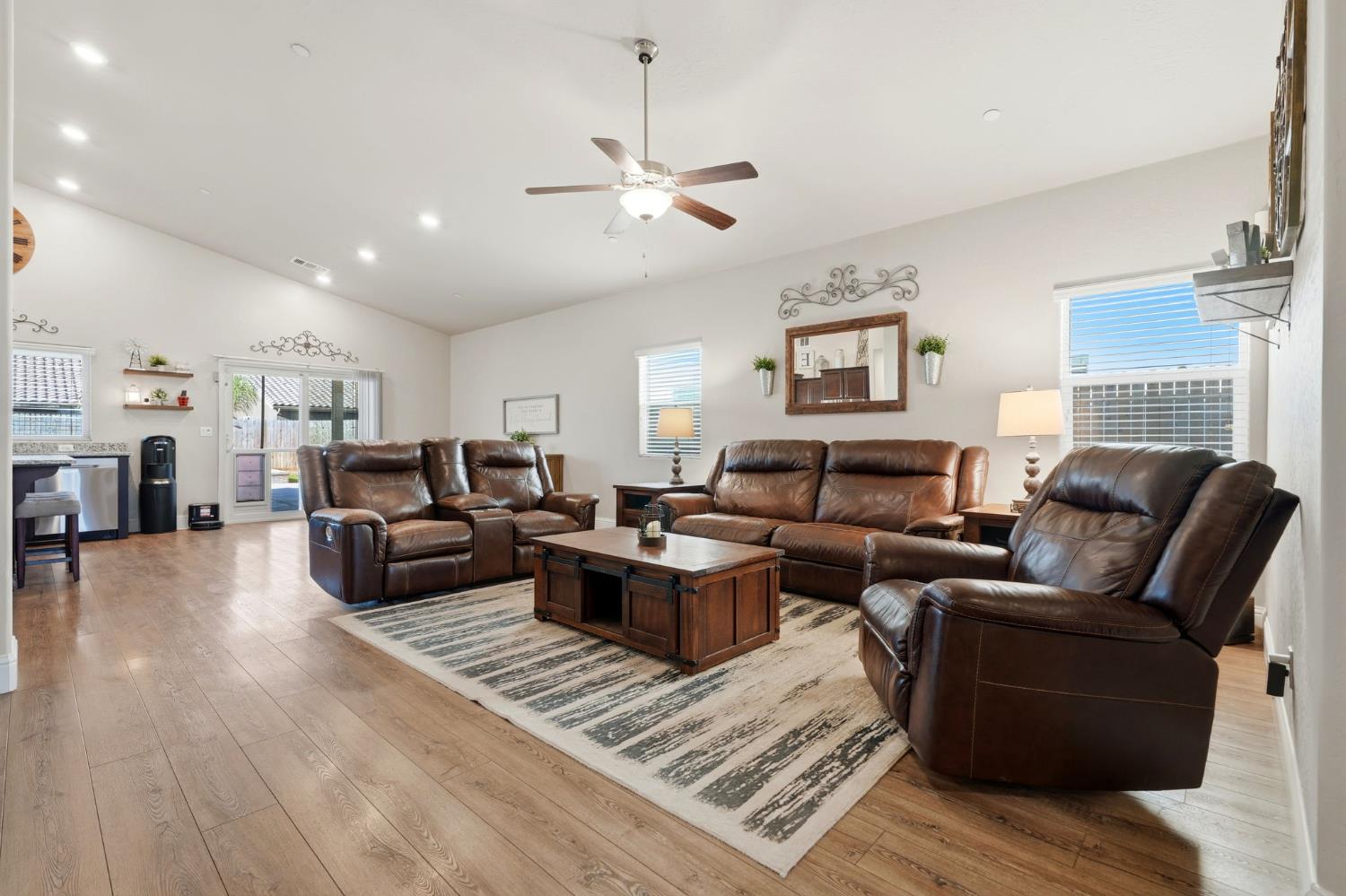 756 Strada Street Lemoore, CA 93245 - Photo 8 of 53