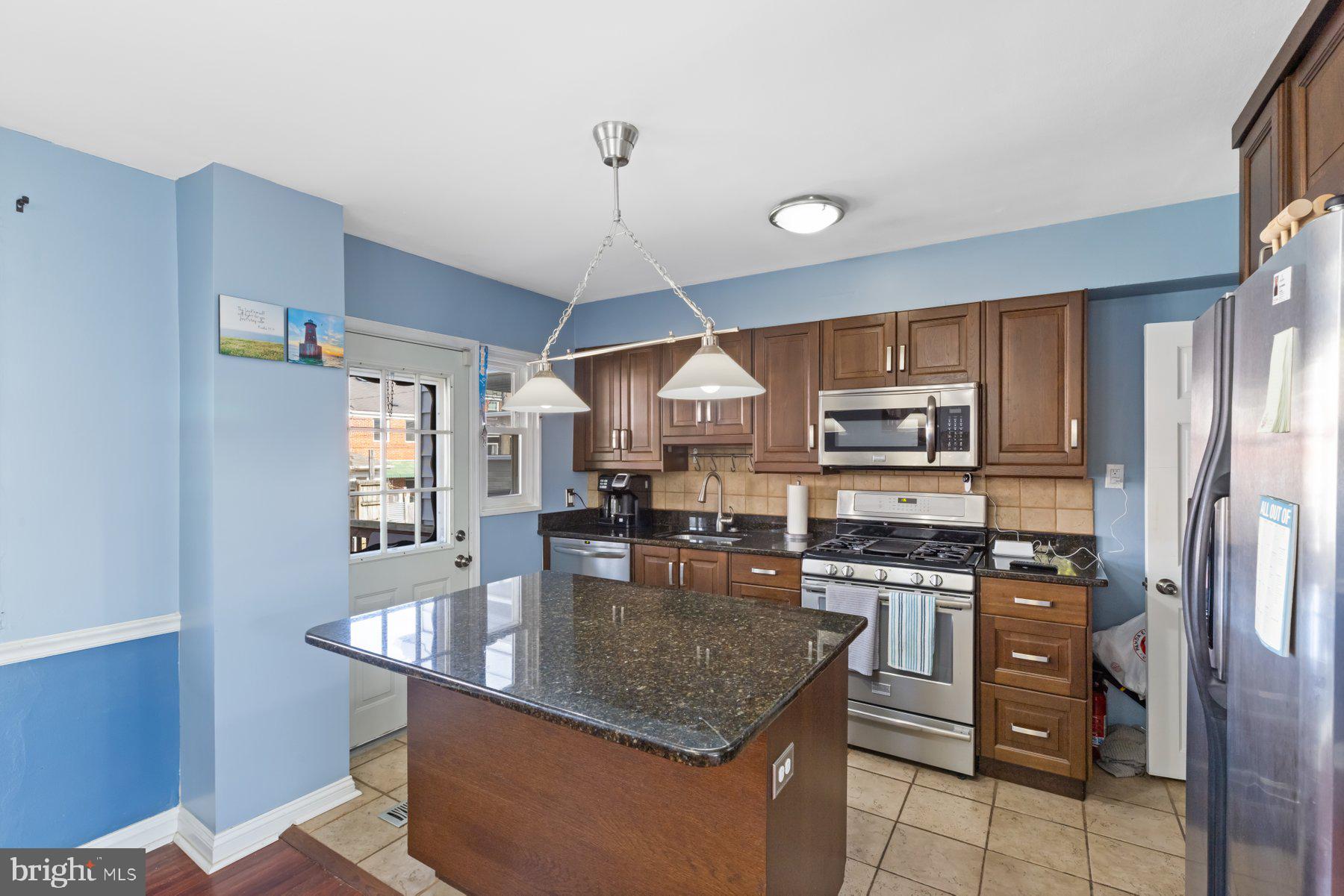 708 Edmondson Avenue Baltimore, MD 21228 - Photo 11 of 30 Updated Kitchen